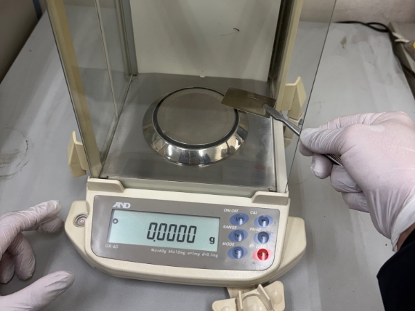 極めて高い1μm単位の
「膜厚精度」 | 長尺・大型無電解ニッケルメッキ.com 極めて高い1μm単位の
「膜厚精度」 | 長尺・大型無電解ニッケルメッキ.com