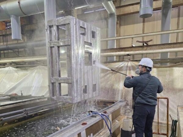 大型アルミ鋳物製品の巣穴問題 | 長尺・大型無電解ニッケルメッキ.com